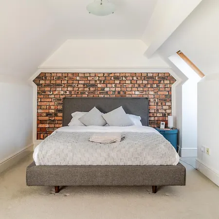Spacious 3 Bed For Contractors And Families דירה *